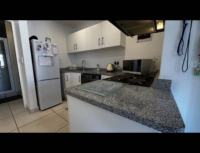 2 BEDROOM APARTMENT FOR SALE IN PARK HILL